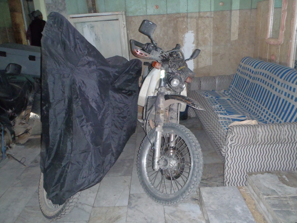 Kyrgyzstan: Strangers shower